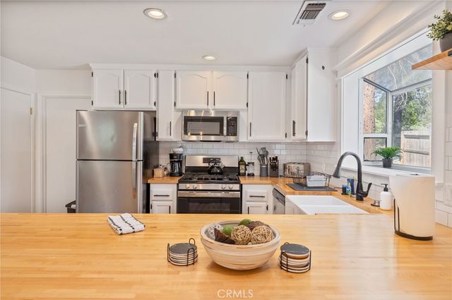 48866 Rock Point Road, Oakhurst, CA 93644