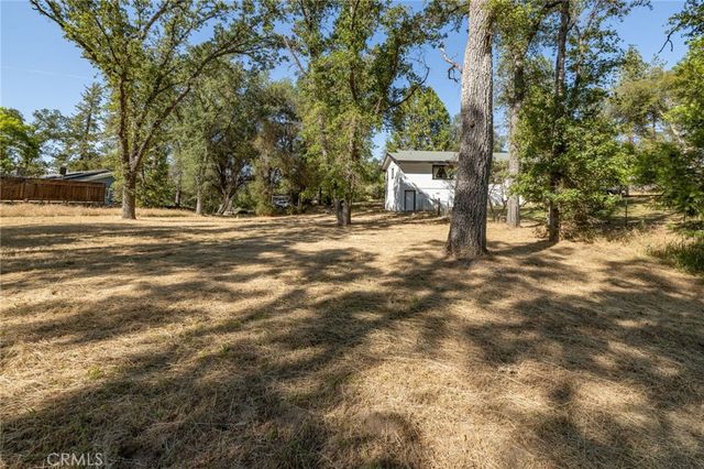 48866 Rock Point Road, Oakhurst, CA 93644