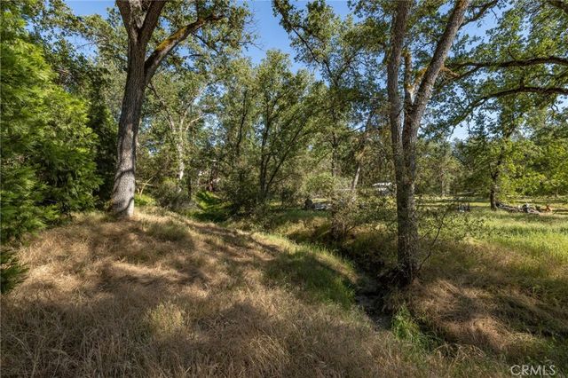 48866 Rock Point Road, Oakhurst, CA 93644