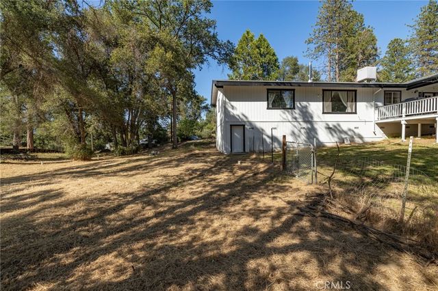 48866 Rock Point Road, Oakhurst, CA 93644
