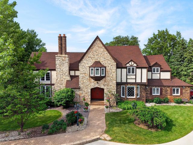 17800 Burlington ROAD, Union Grove, WI 53182