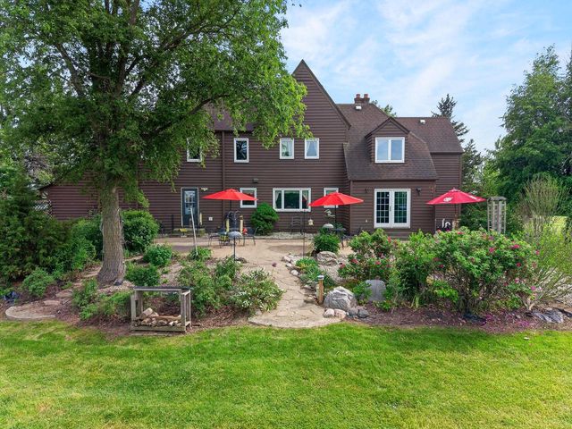 17800 Burlington ROAD, Union Grove, WI 53182