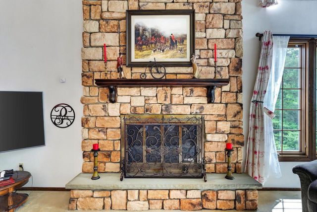17800 Burlington ROAD, Union Grove, WI 53182