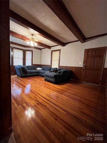 8209 Moores Chapel Road, Charlotte, NC 28214