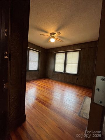 8209 Moores Chapel Road, Charlotte, NC 28214