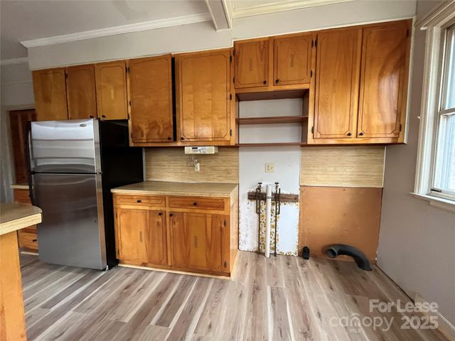 8209 Moores Chapel Road, Charlotte, NC 28214