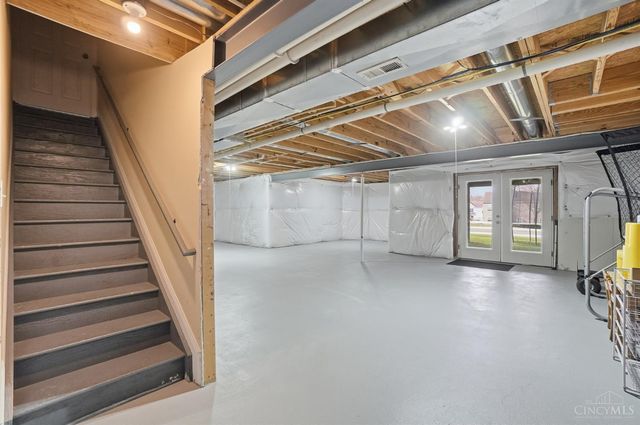 1155 Lake Field Drive, Lebanon, OH 45036