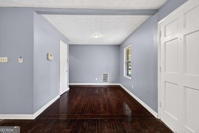 5173 Kingswood Circle, Atlanta, GA 30349