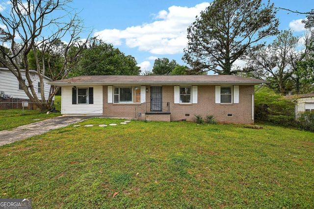 5173 Kingswood Circle, Atlanta, GA 30349