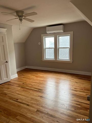 85 James Street 3rd, Bridgeport, CT 06604