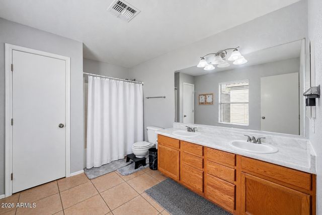 3247 S BOWMAN Road, Apache Junction, AZ 85119