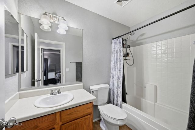 3247 S BOWMAN Road, Apache Junction, AZ 85119