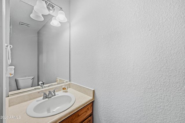 3247 S BOWMAN Road, Apache Junction, AZ 85119
