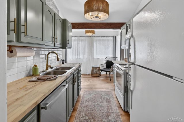 4403 N Raucholz Road, Richland Twp, MI 48626