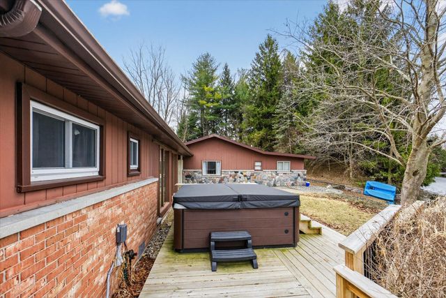 4403 N Raucholz Road, Richland Twp, MI 48626