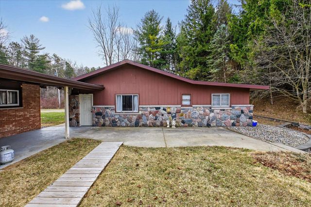 4403 N Raucholz Road, Richland Twp, MI 48626