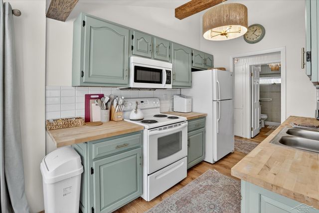 4403 N Raucholz Road, Richland Twp, MI 48626