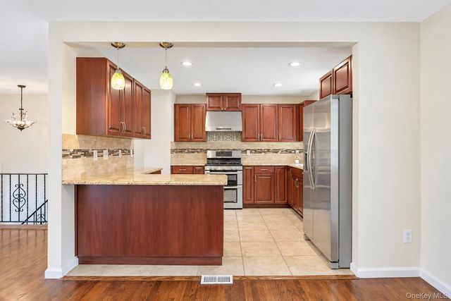 201 Smithtown Polk Boulevard, Centereach, NY 11720