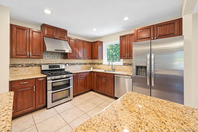 201 Smithtown Polk Boulevard, Centereach, NY 11720