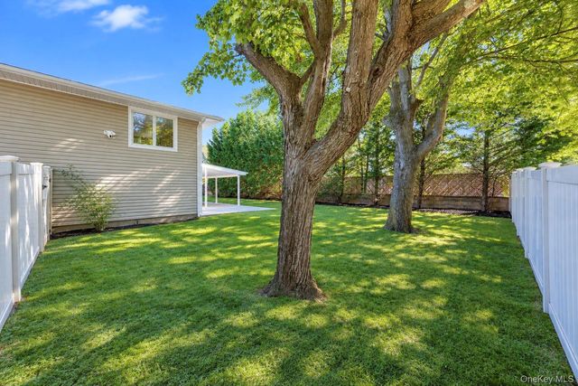 201 Smithtown Polk Boulevard, Centereach, NY 11720