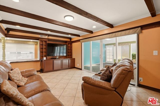 4131 Mantova Drive, Los Angeles, CA 90008