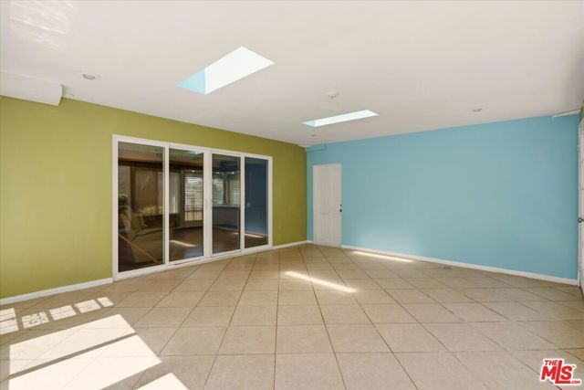 4131 Mantova Drive, Los Angeles, CA 90008