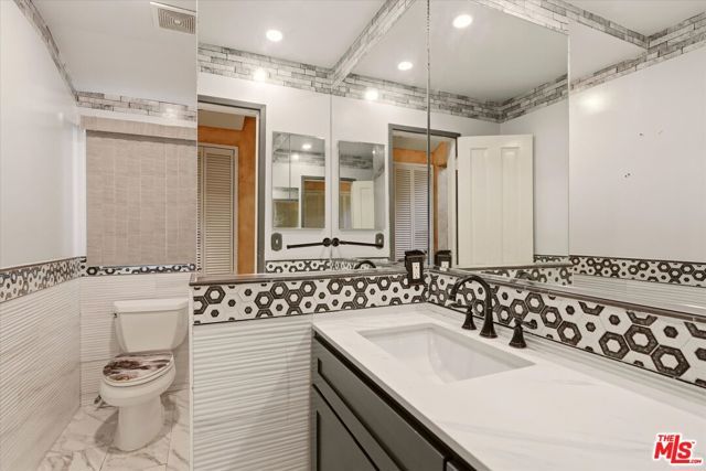 4131 Mantova Drive, Los Angeles, CA 90008