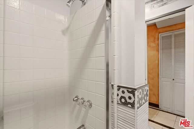 4131 Mantova Drive, Los Angeles, CA 90008