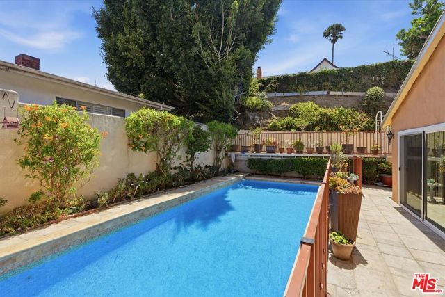 4131 Mantova Drive, Los Angeles, CA 90008