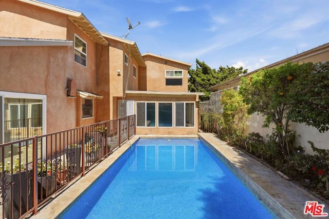 4131 Mantova Drive, Los Angeles, CA 90008