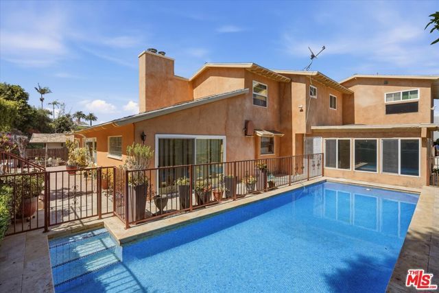 4131 Mantova Drive, Los Angeles, CA 90008