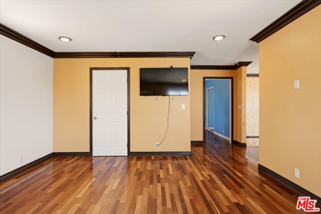 4131 Mantova Drive, Los Angeles, CA 90008