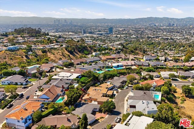 4131 Mantova Drive, Los Angeles, CA 90008