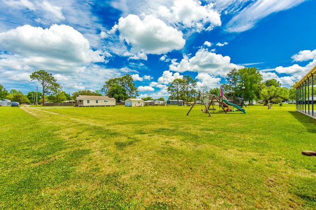 522A Back Project Road, Schriever, LA 70395