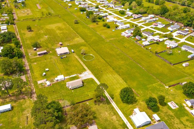 522A Back Project Road, Schriever, LA 70395
