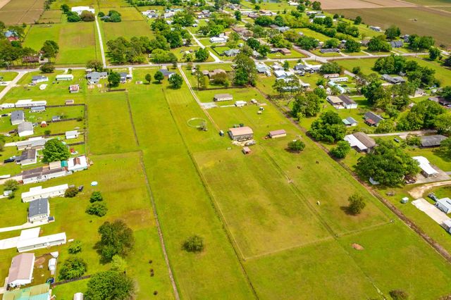 522A Back Project Road, Schriever, LA 70395