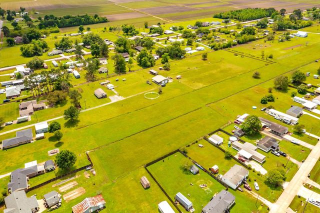 522A Back Project Road, Schriever, LA 70395