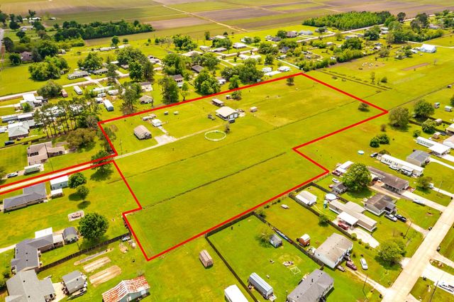 522A Back Project Road, Schriever, LA 70395
