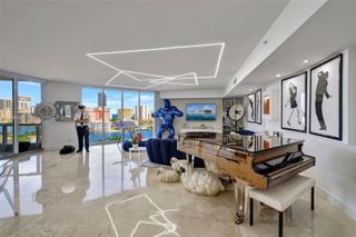 21200 Point Pl 1204, Aventura, FL 33180