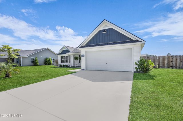 482 Ridgeland Lakes Drive, Ridgeland, SC 29936