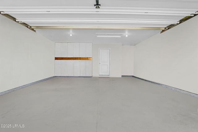 482 Ridgeland Lakes Drive, Ridgeland, SC 29936