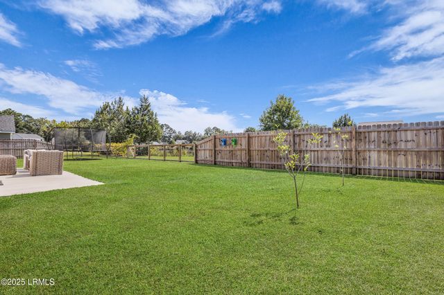 482 Ridgeland Lakes Drive, Ridgeland, SC 29936