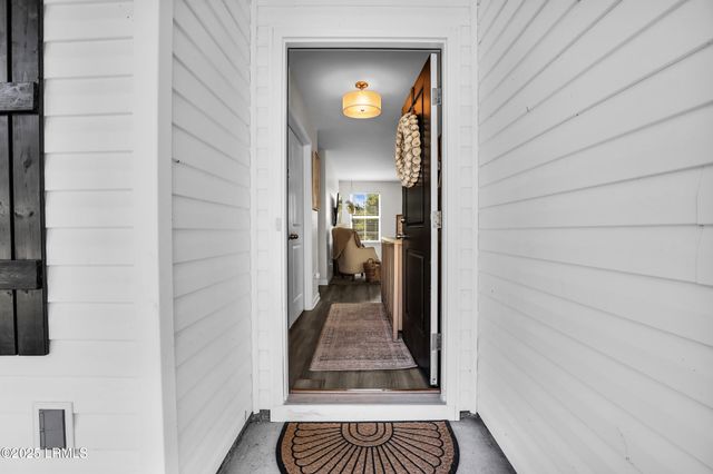 482 Ridgeland Lakes Drive, Ridgeland, SC 29936