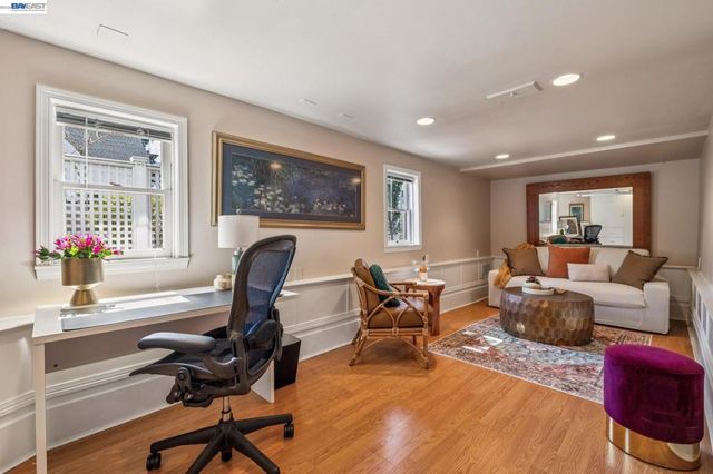 1202 Grand St, Alameda, CA 94501