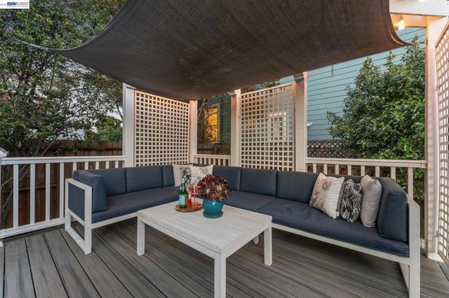 1202 Grand St, Alameda, CA 94501