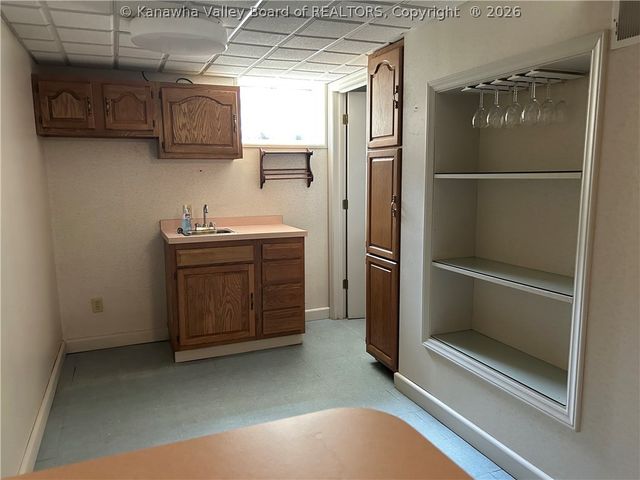4601 Noyes Avenue Se, Charleston, WV 25304