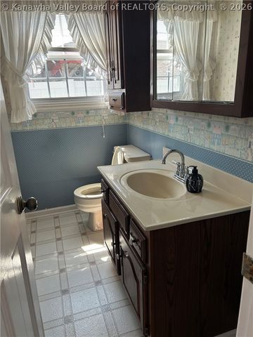 4601 Noyes Avenue Se, Charleston, WV 25304