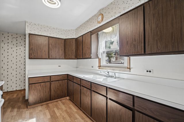 4107 Wagner Avenue, Schiller Park, IL 60176