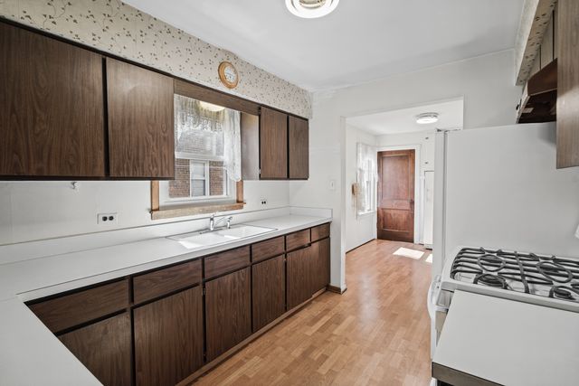 4107 Wagner Avenue, Schiller Park, IL 60176