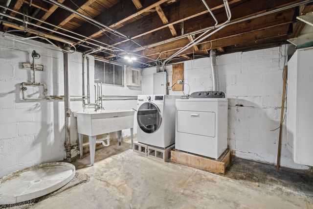 4107 Wagner Avenue, Schiller Park, IL 60176